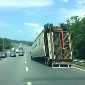 tombamento de carreta