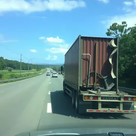 carreta atravessada na dutra em sjcampos