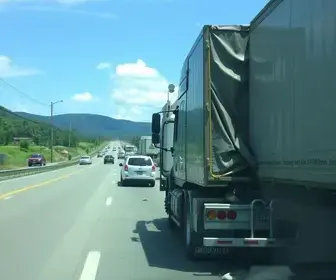 engavetamento na rodovia Presidente Dutra