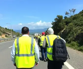RioSP distribui coletes refletivos e reforça segurança de romeiros